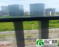 
寮步香市产业园新出六楼3600平方，精装修，玻璃幕墙

