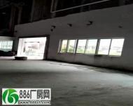 
东城温塘工业区独门独院原房东单一层3500平，水电齐全

