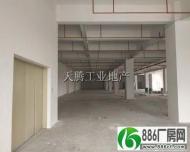 		龙江镇七层共11900方全新厂房，3台货梯一台客梯	