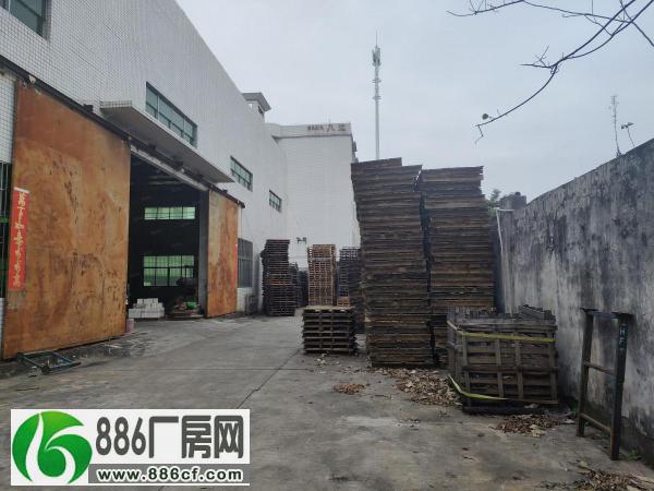 
南庄吉利工业园独门独院单一层厂房3660平方（可分租）

