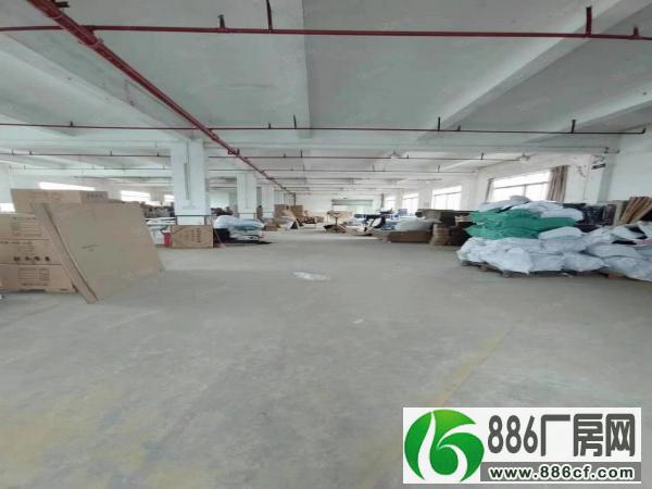 
龙江镇仙塘工业区新出标准厂房一层过1600平方米出租

