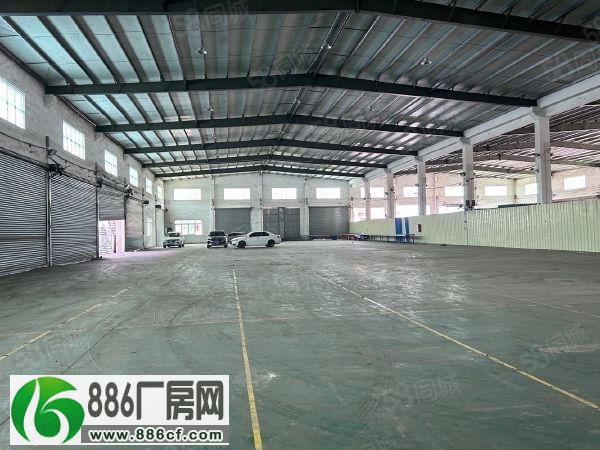 
太平南工业区，多门式厂房2400平方出租，高11米可进拖车

