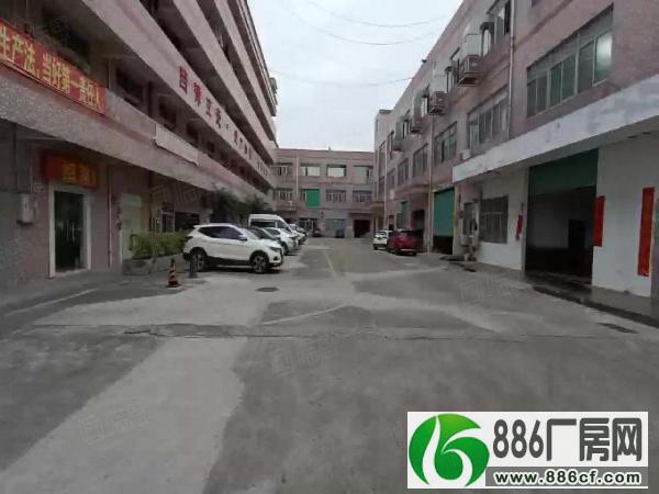 
惠州市惠城区三栋镇3000平底价厂房出租大小可分组交通便利。

