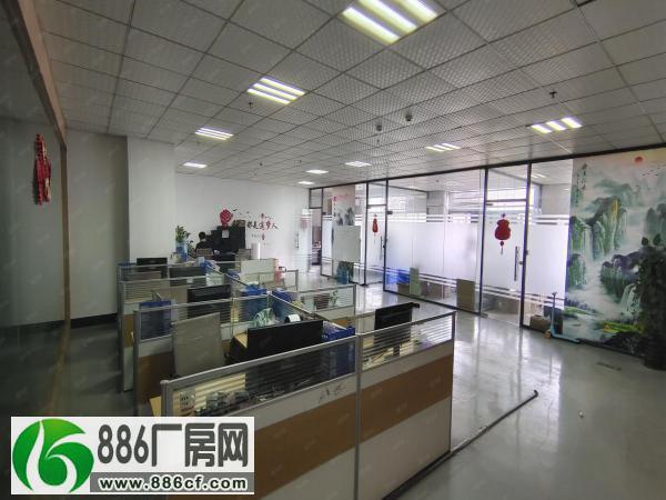 
光明李松蓈新出精装修厂房450平适合于办公和小加工水电齐全


