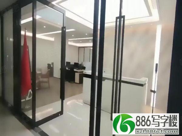 龙华地铁口精装修 办公室255平米出租，适合科研电商直播