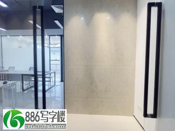 龙华汇海广场精装修办公室150平出租！两个隔间，带家私！